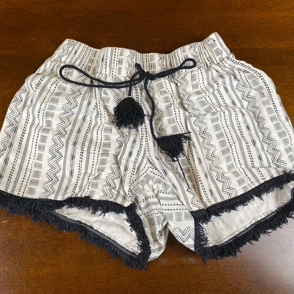 Women's Black and White Patterned Swim Shorts